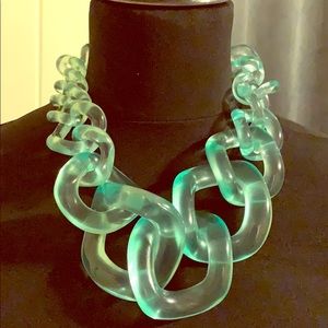 Green, LUCITE, CHUNKY STATEMENT NECKLACE!